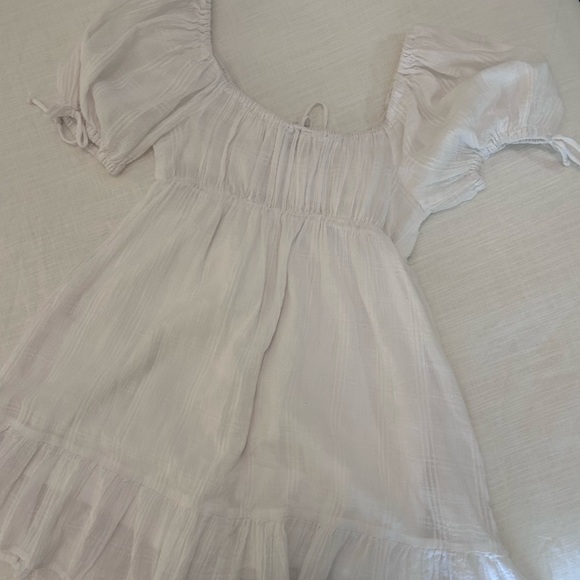 White Dress - Picture 2 of 4